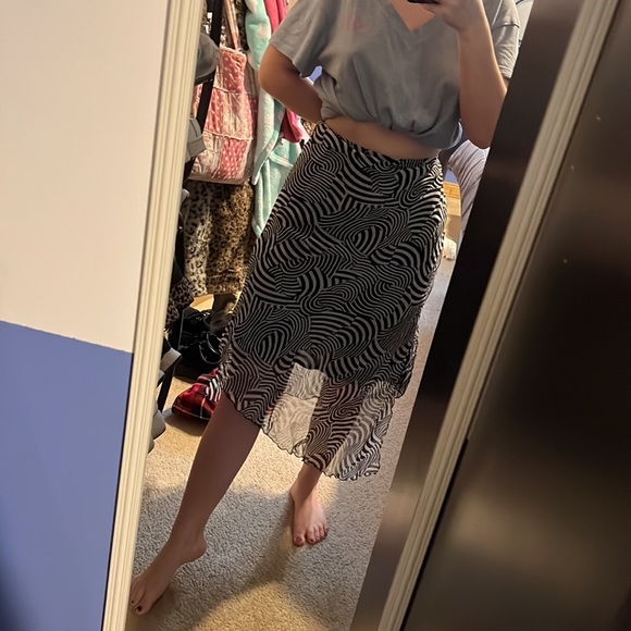 Psycadelic asymmetrical skirt - Picture 2 of 9